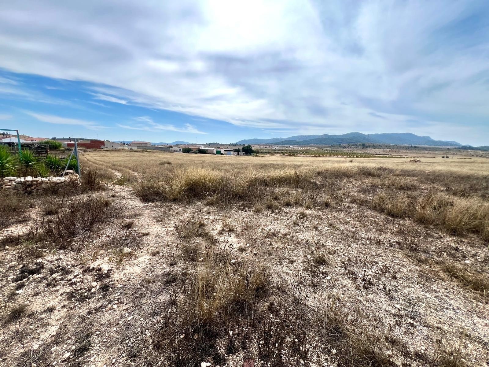 o_1j8ldv2081j9kdhahlg1f1uarf32