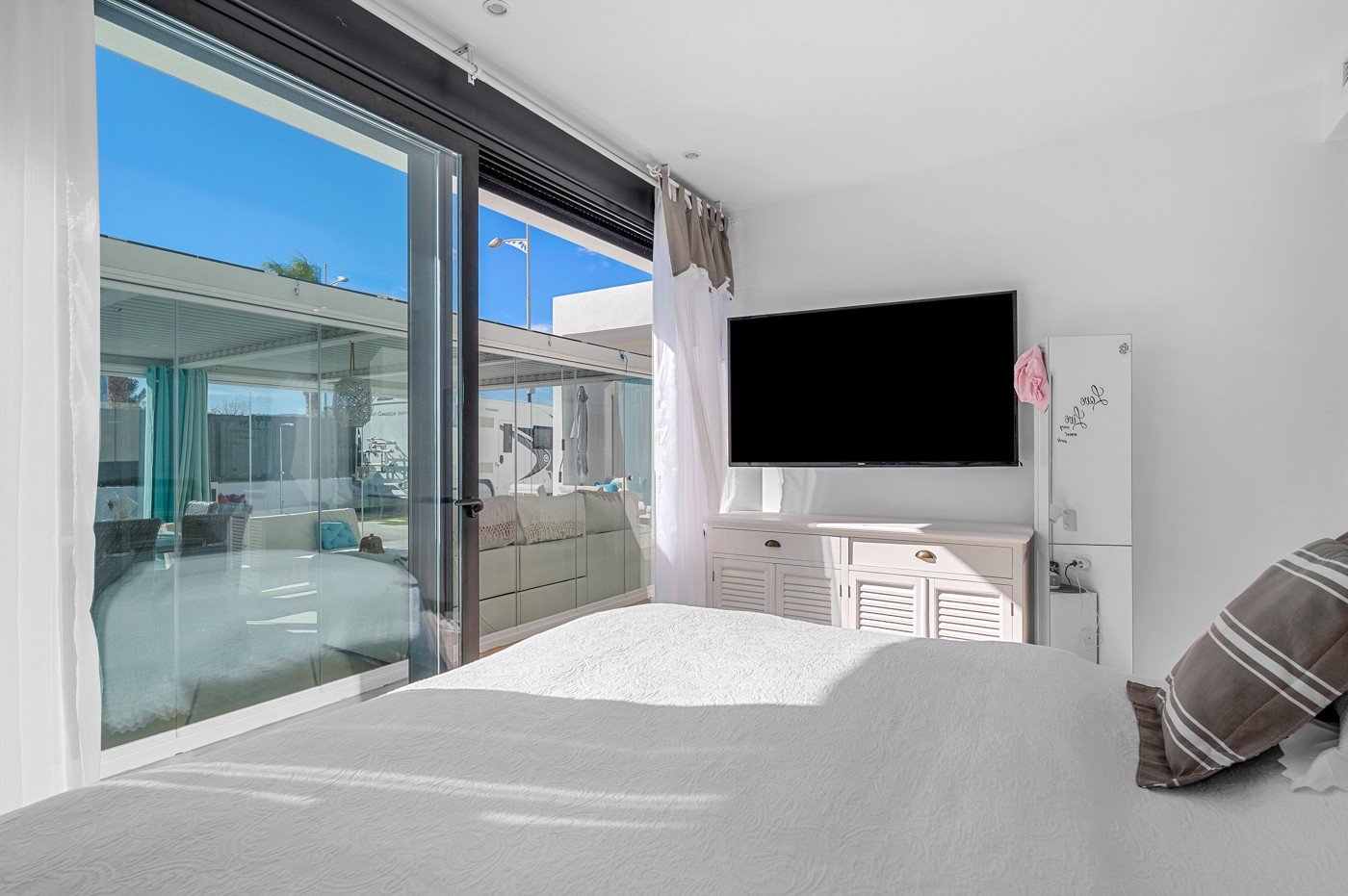 o_1j9pc6lvk1bglilci2e1s0d1pj3t