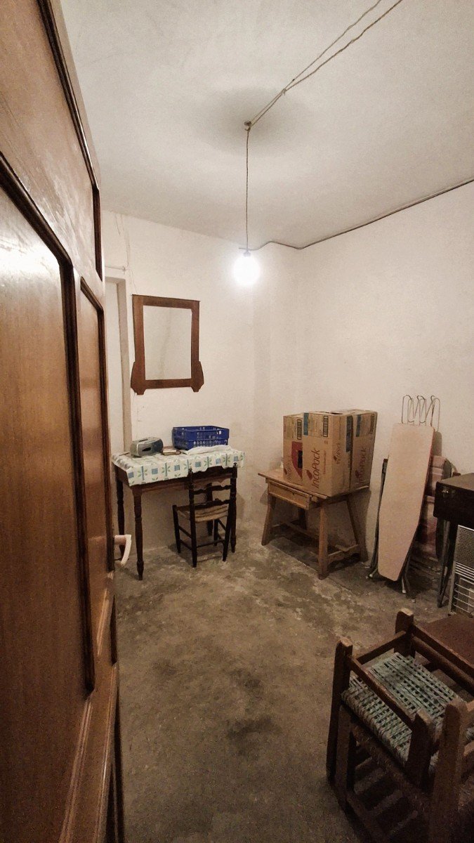 o_1ja4m9g292901mki8kum471q5e26