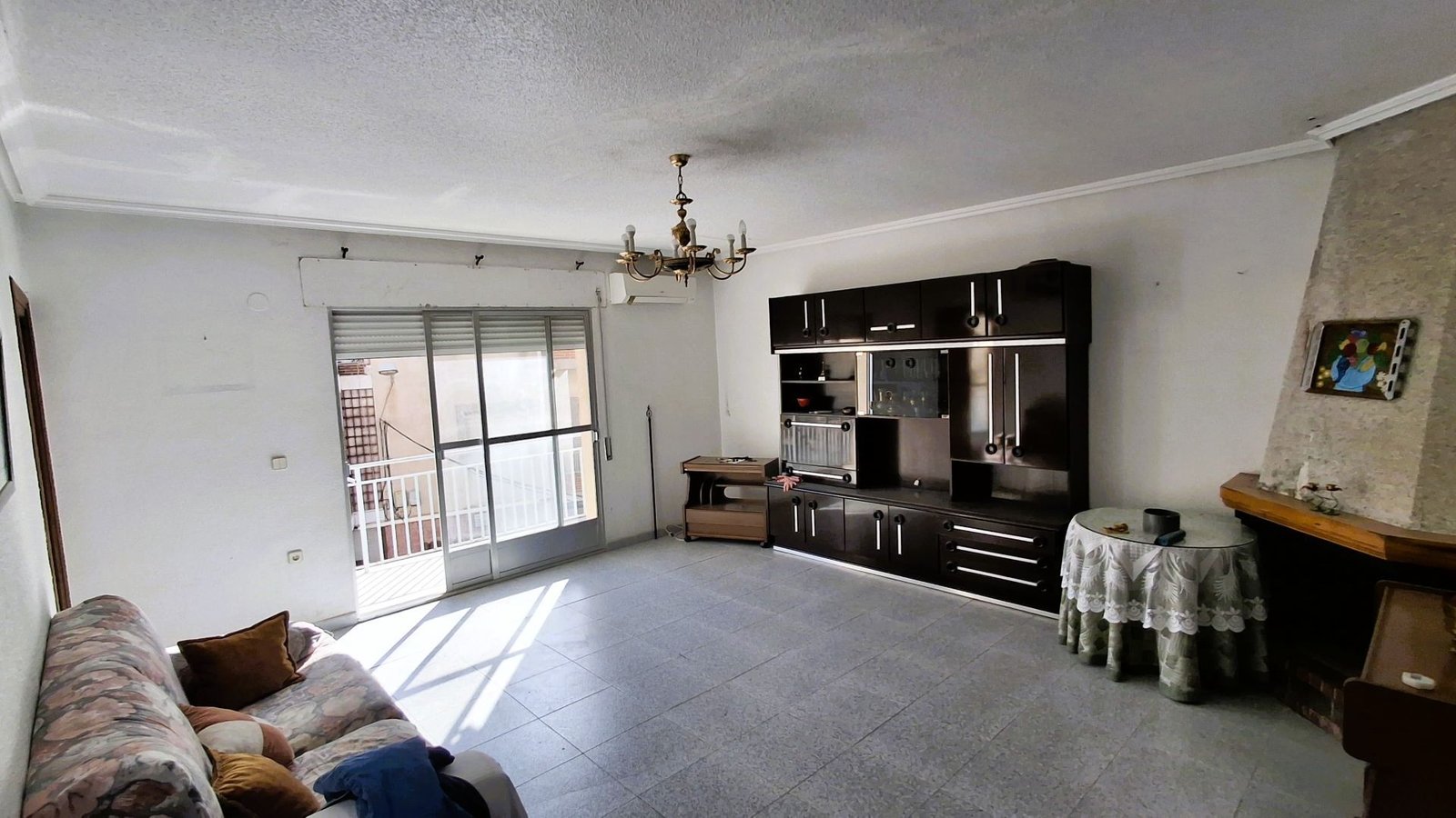 o_1jbkqbc9f1275br41cl894qvsj2d