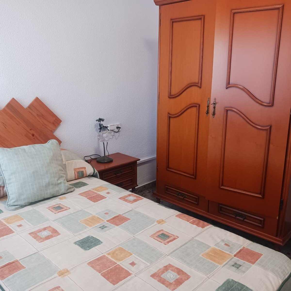 o_1jfb07u2t13cl1knj14l11k9q149m4e