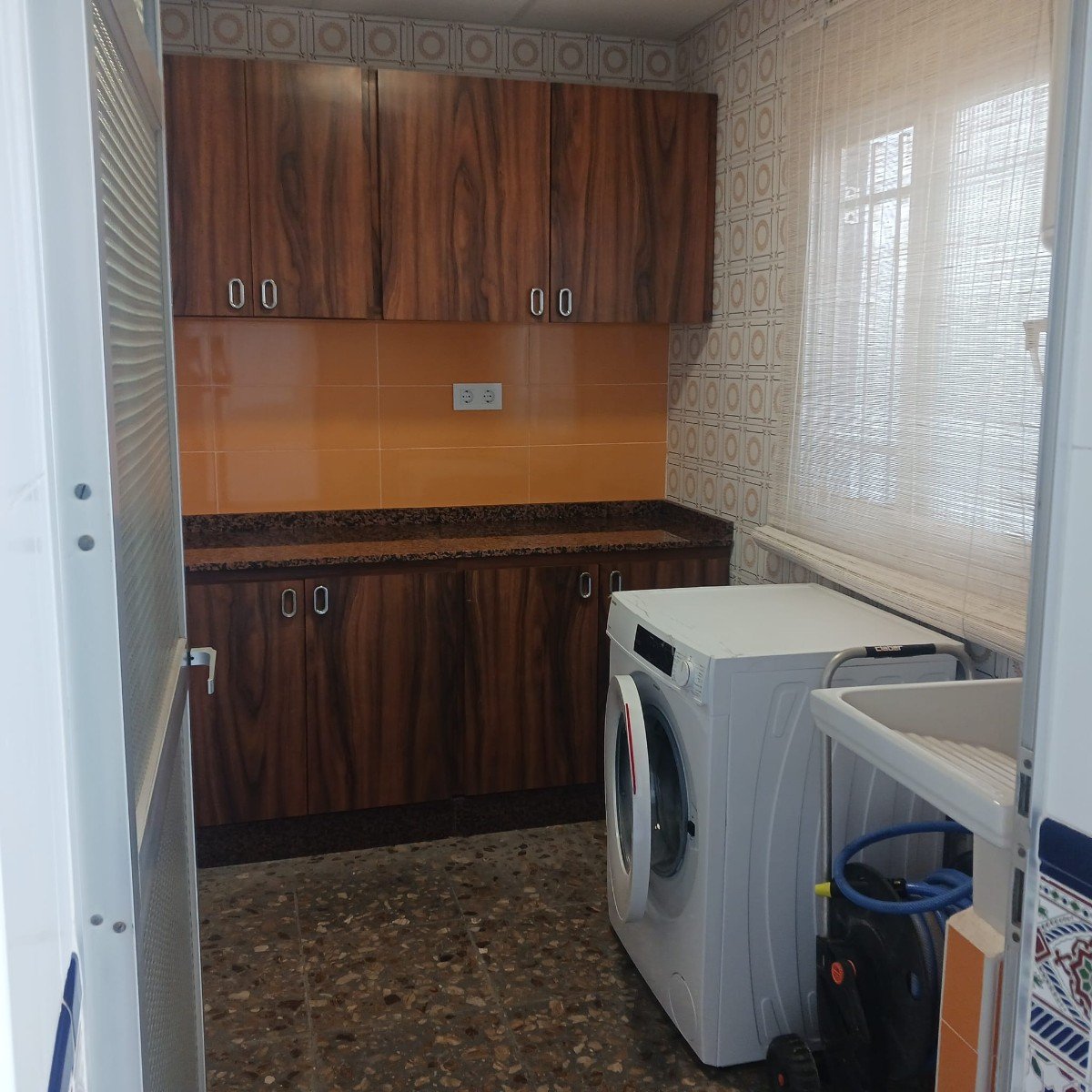 o_1jfb07u2u1i5e1ssu1gks16pj11934i