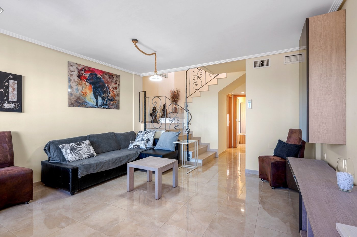 o_1jhdpka1c16f2146u1v2t7foeda3q