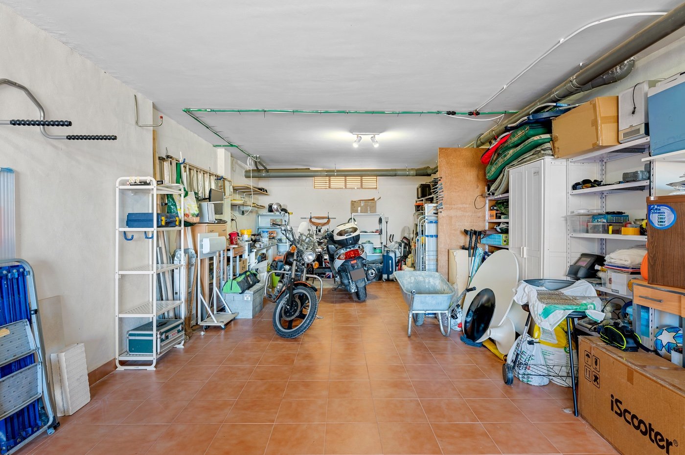 o_1jhdpka1cu4s1r8p1tpv1lhqrh142