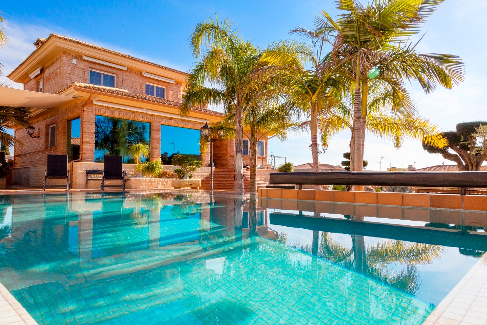 o_1jhlh22at16vd1v241k4h7v8vuv2t