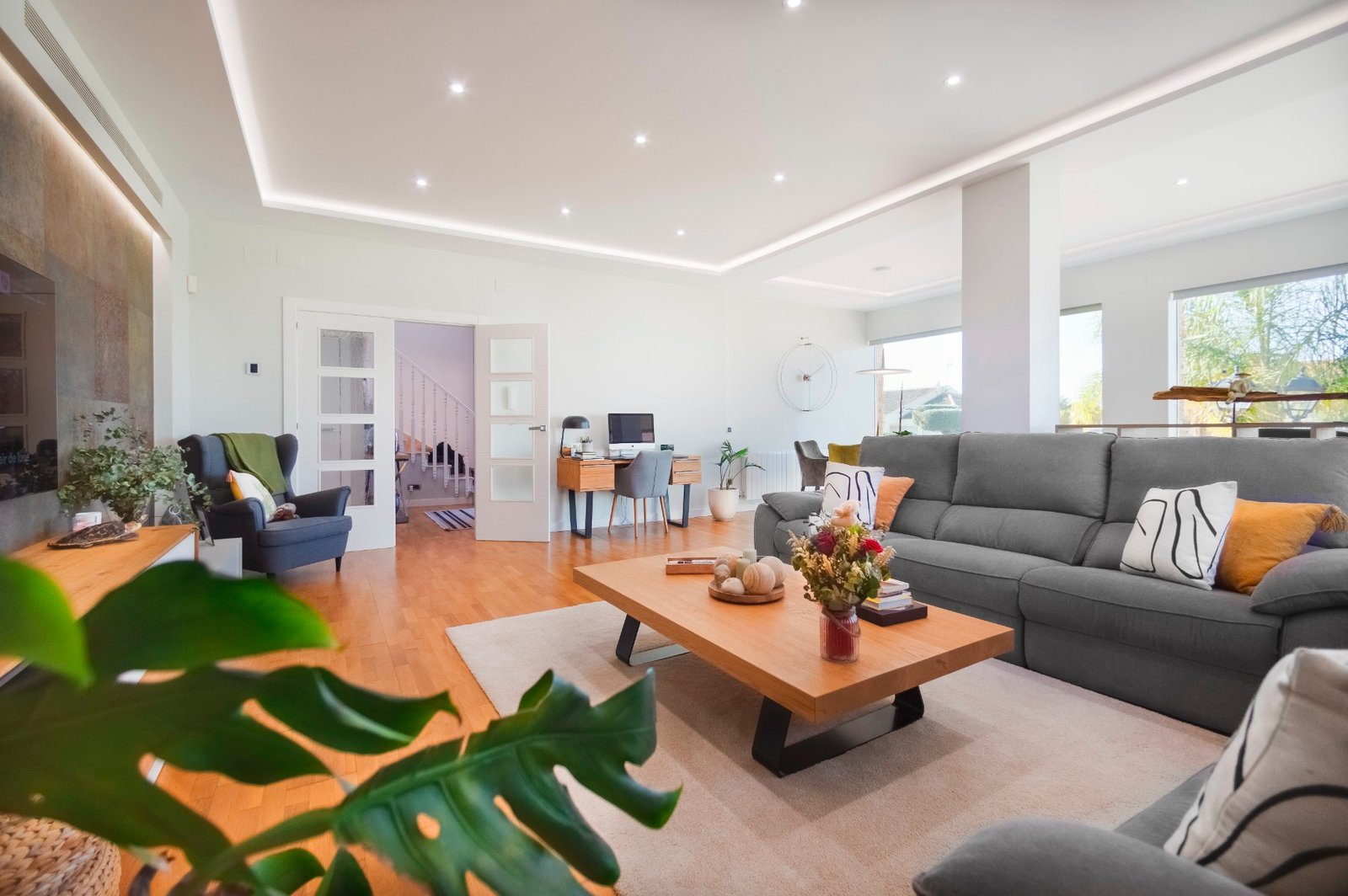 o_1jhlh22au134ksda1gphhlf1b3i3d