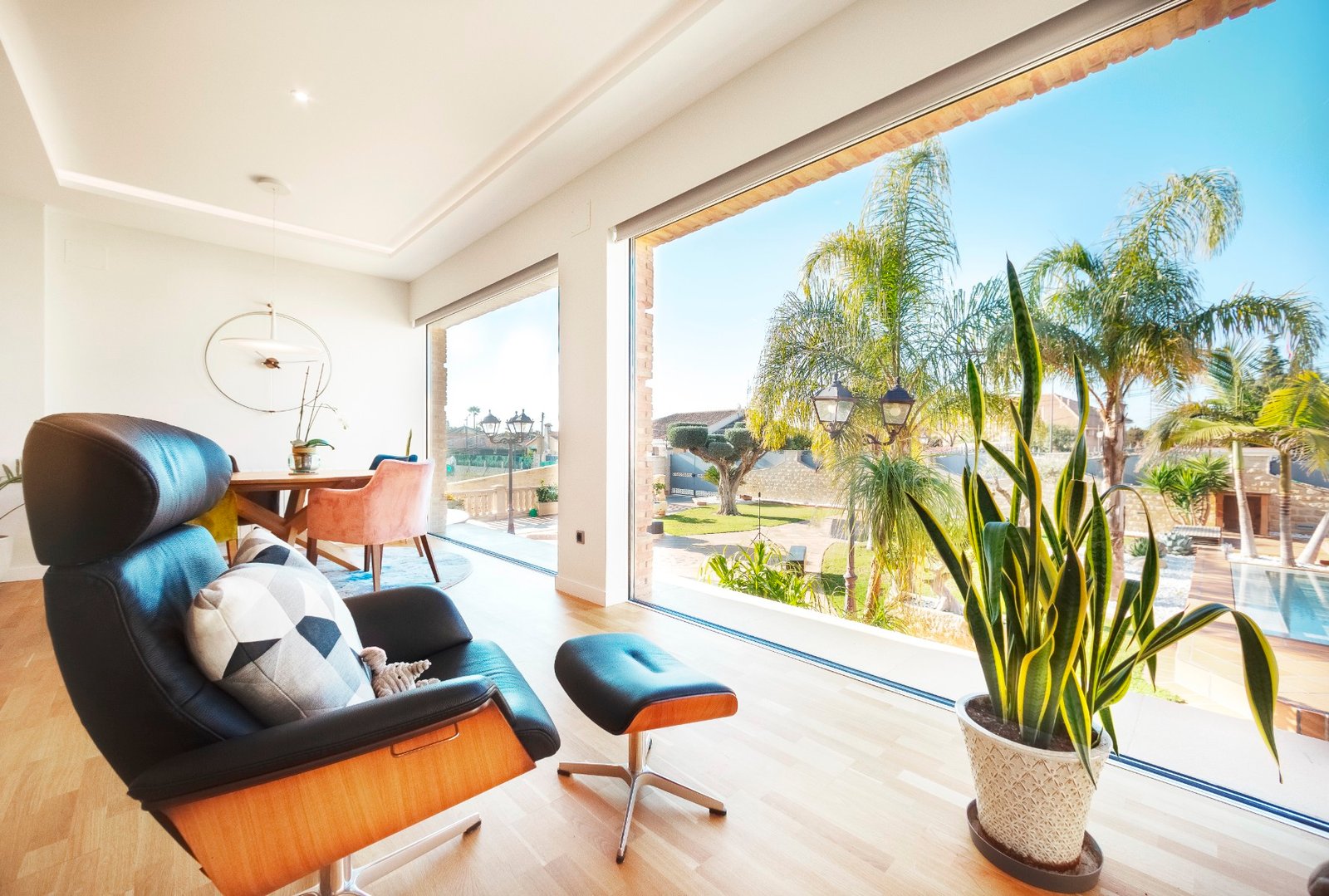 o_1jhlh22au1c1g1ged2lc1d1adoj3i