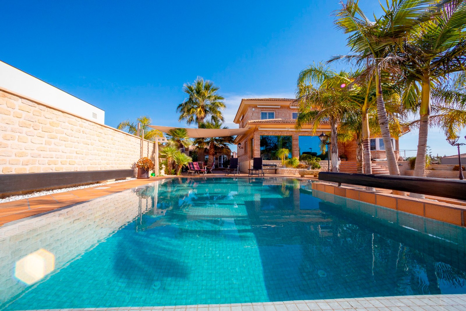 o_1jhlh22au1otvelbhim96h1f3232