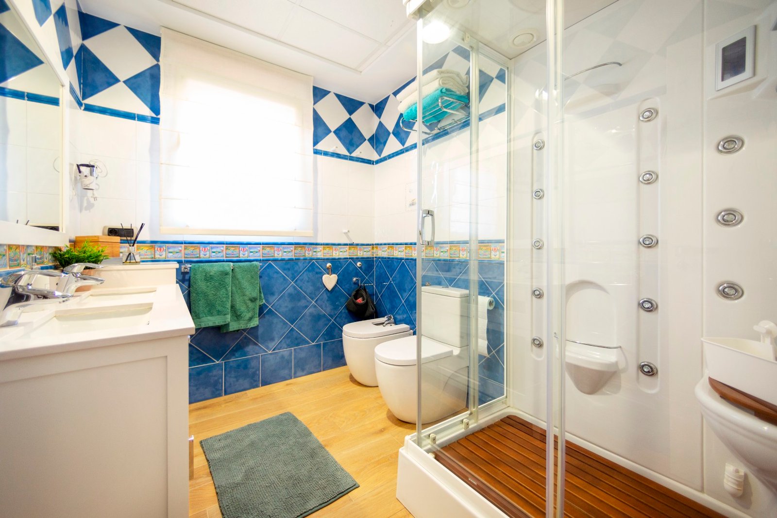 o_1jhlh22aucbkbob1s78qdvia3u