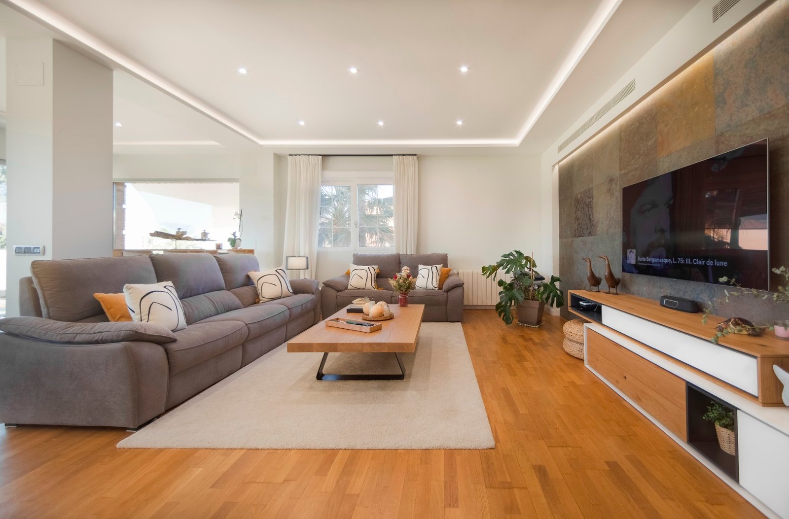 o_1jhlh22aujaipvrcff1sgsk1n3c