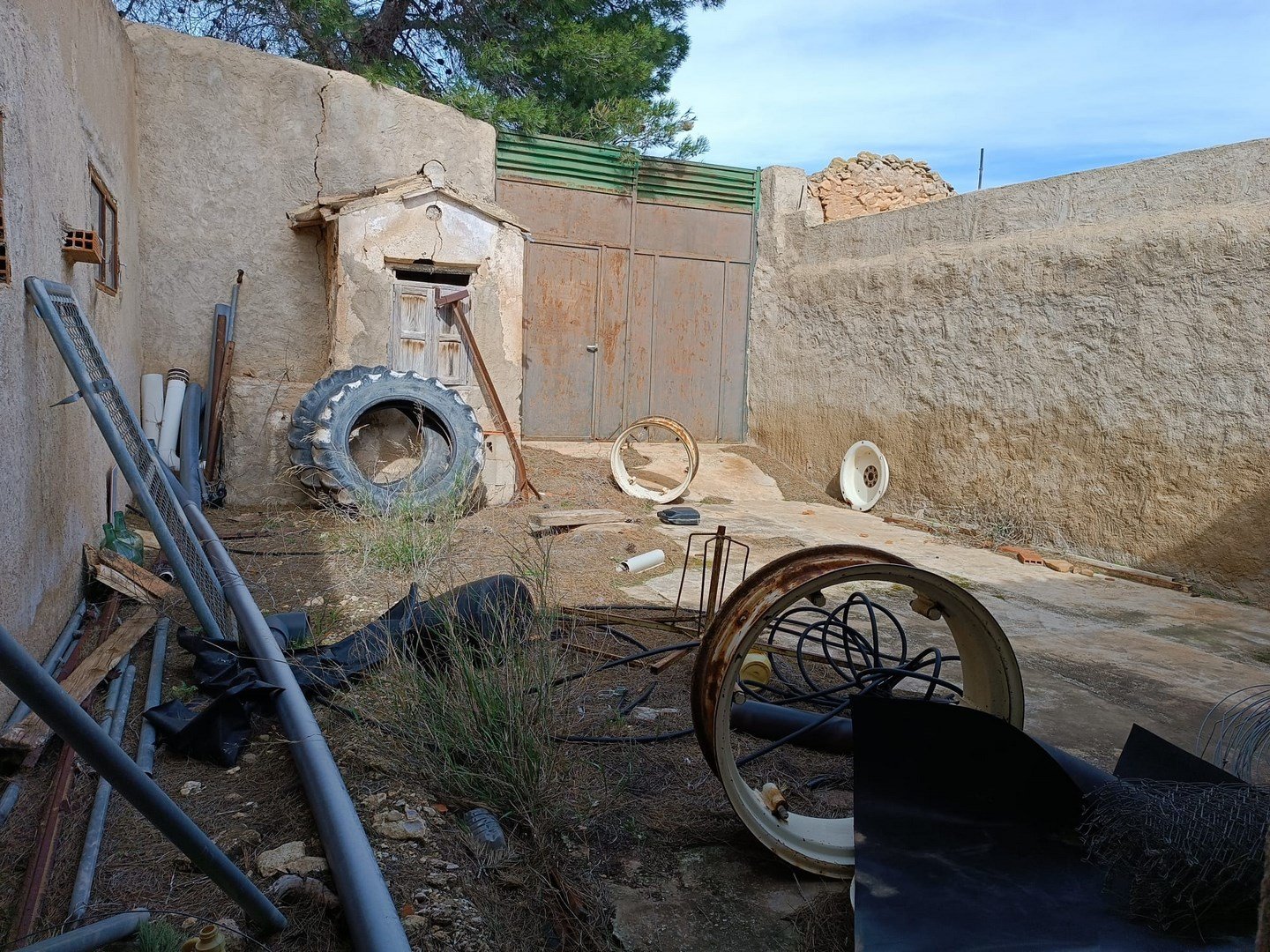 o_1jhr69m2014bc1vrspo41aiqcd31t