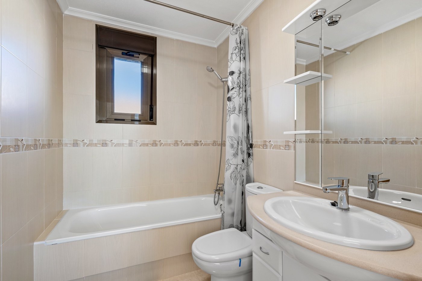 o_1ji52g4f4gak1lgr1jb06h0141b39