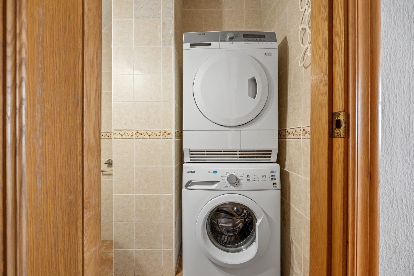 o_1ji5b4647131t1fnspfg1fh21fcu2o