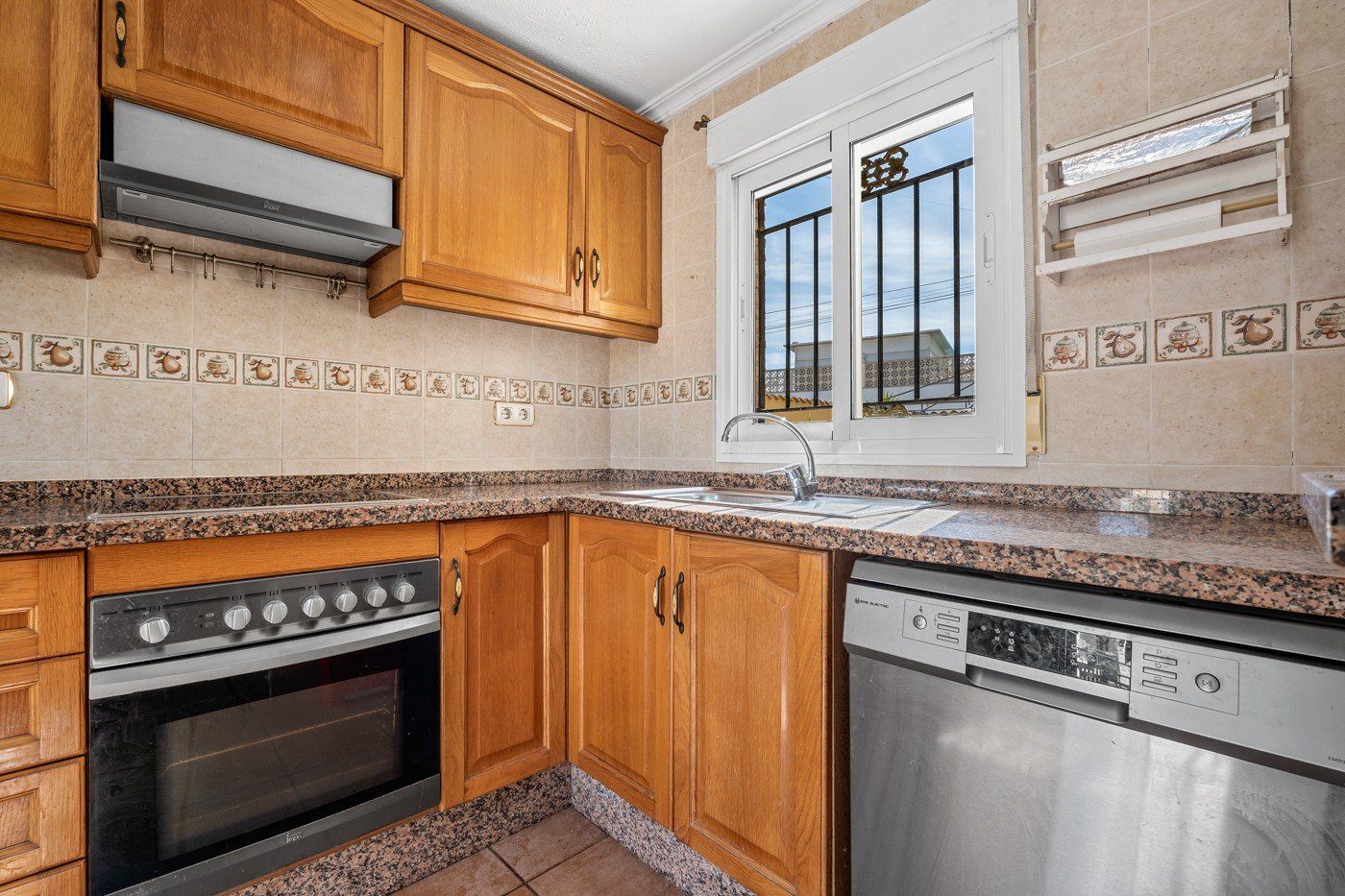 o_1ji5b46474cs10mc99jibrtqm2v