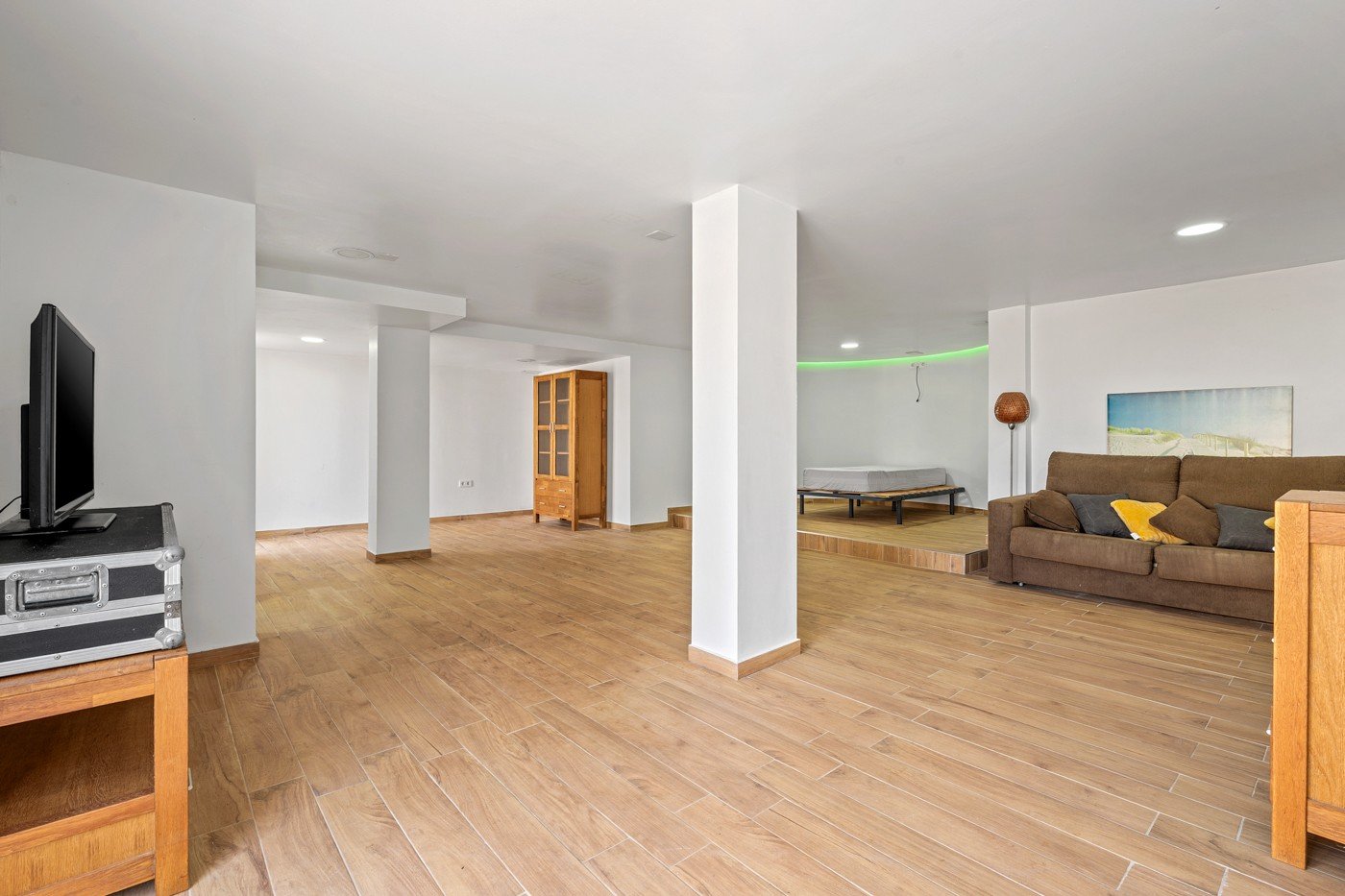 o_1ji5b4647vh16l3mkk8719pb3p