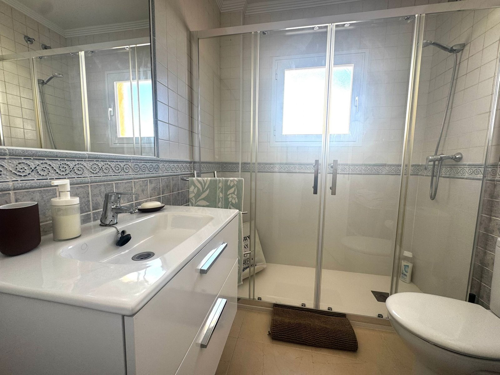 property_attachment_1yxzlknlvw_20250922030904