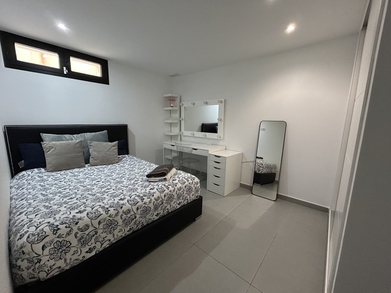 081852b0f4066fda64d7_xlarge