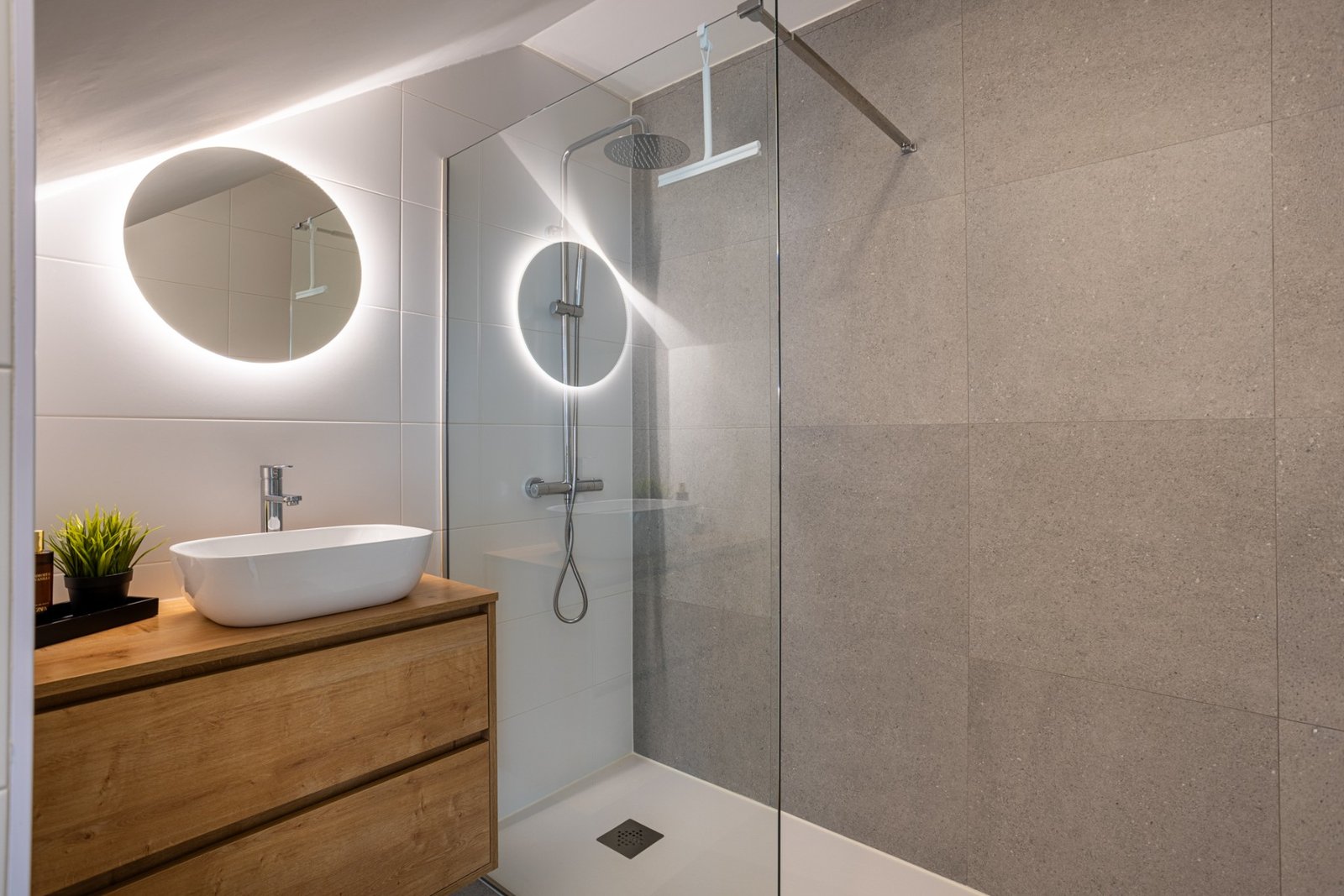 1240978_699d5bfaad8b3