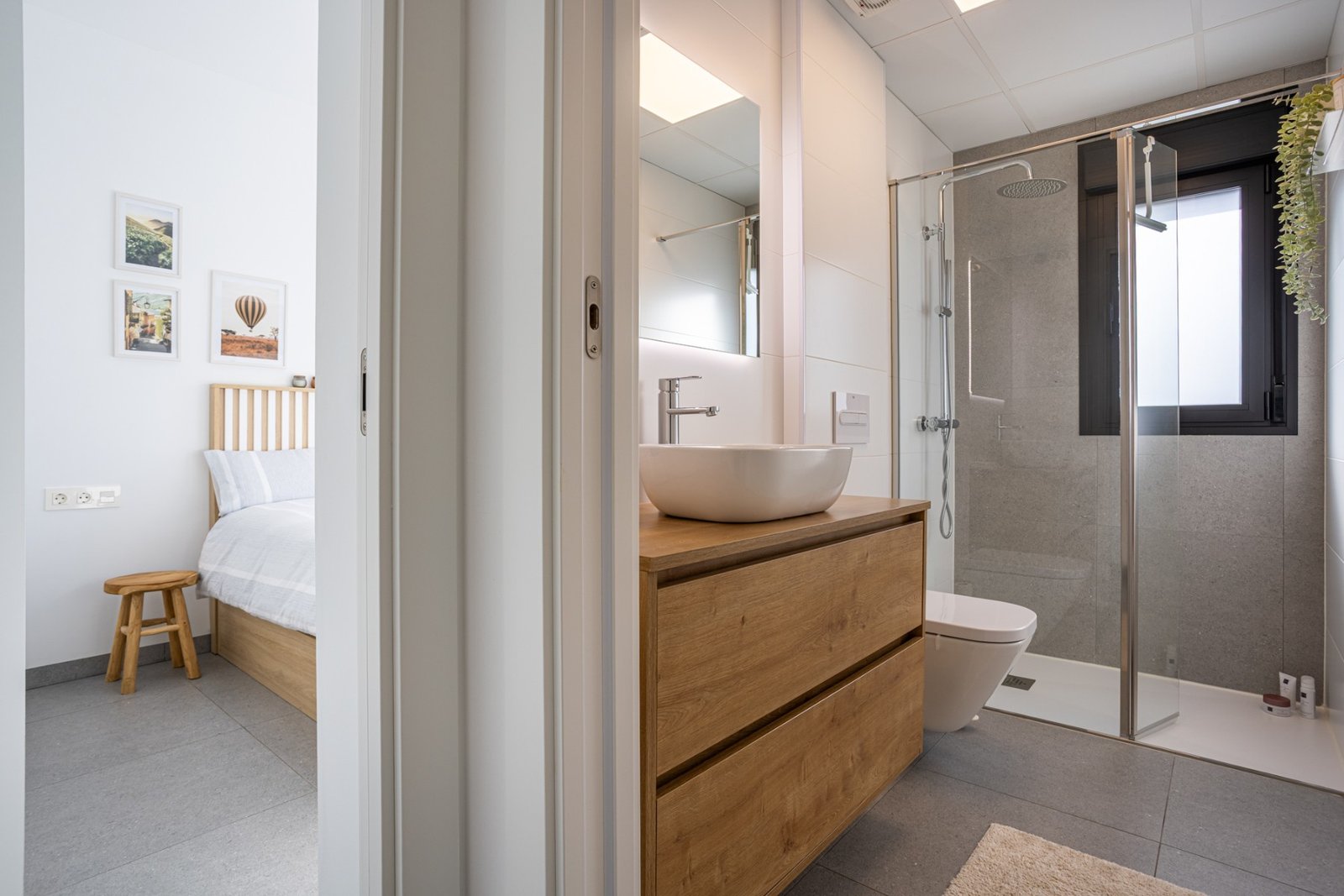 1240980_699d5bd1e12ab