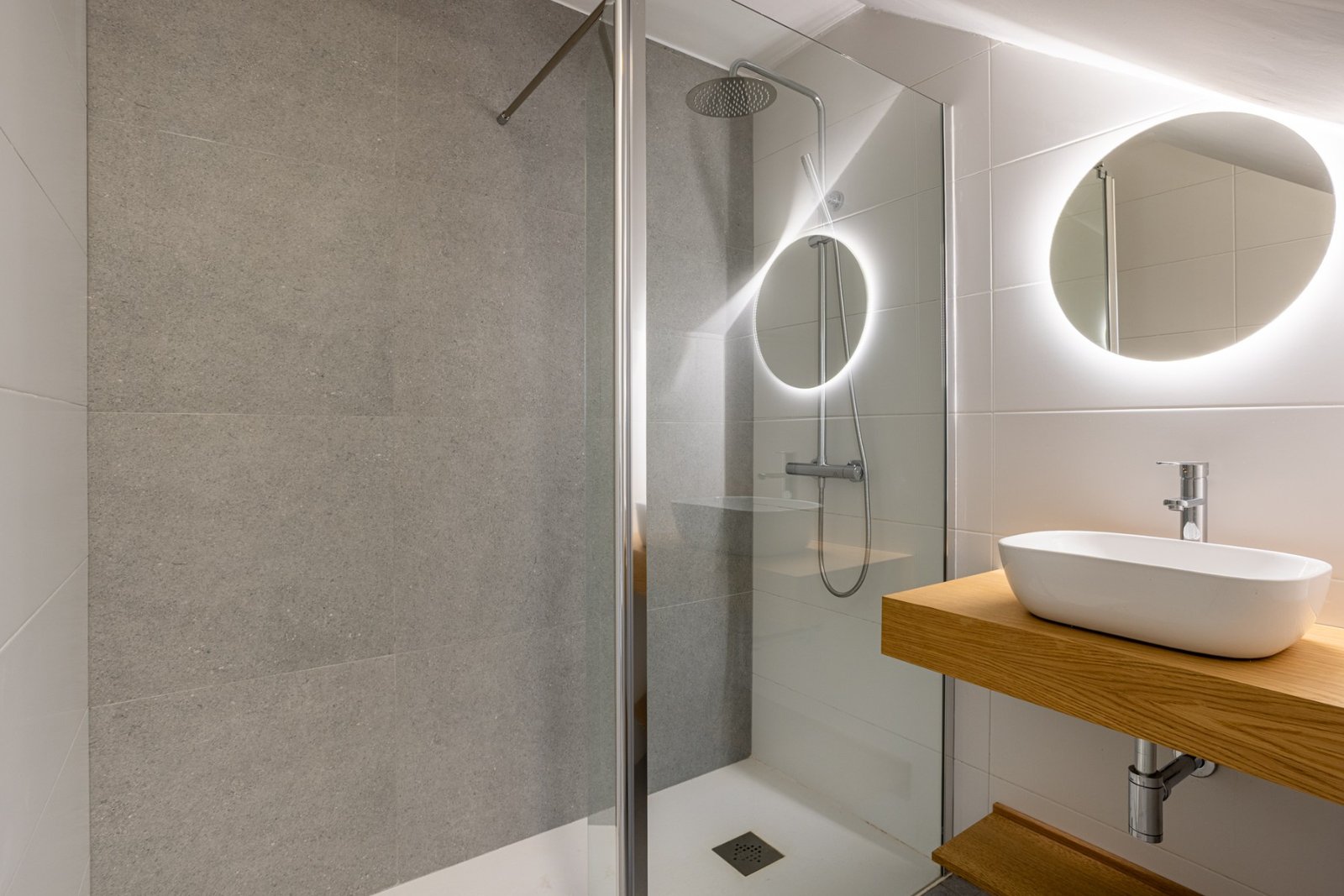 1243671_699d5bacb3b88