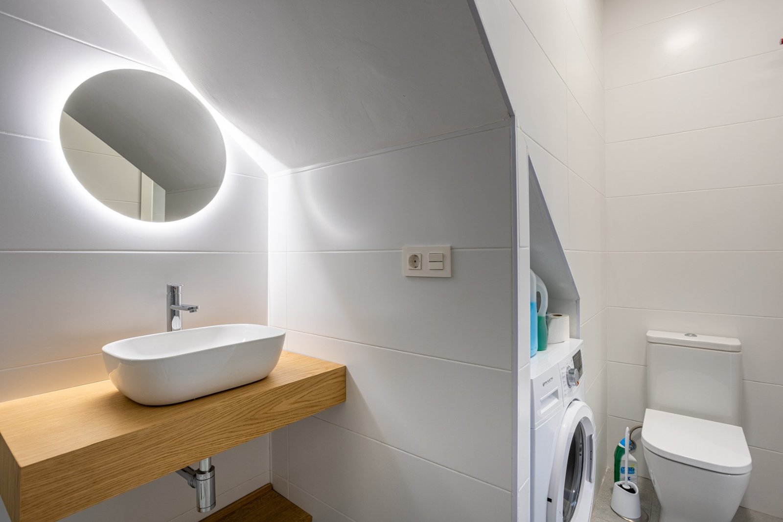 1243672_699d5b1b8d9c3