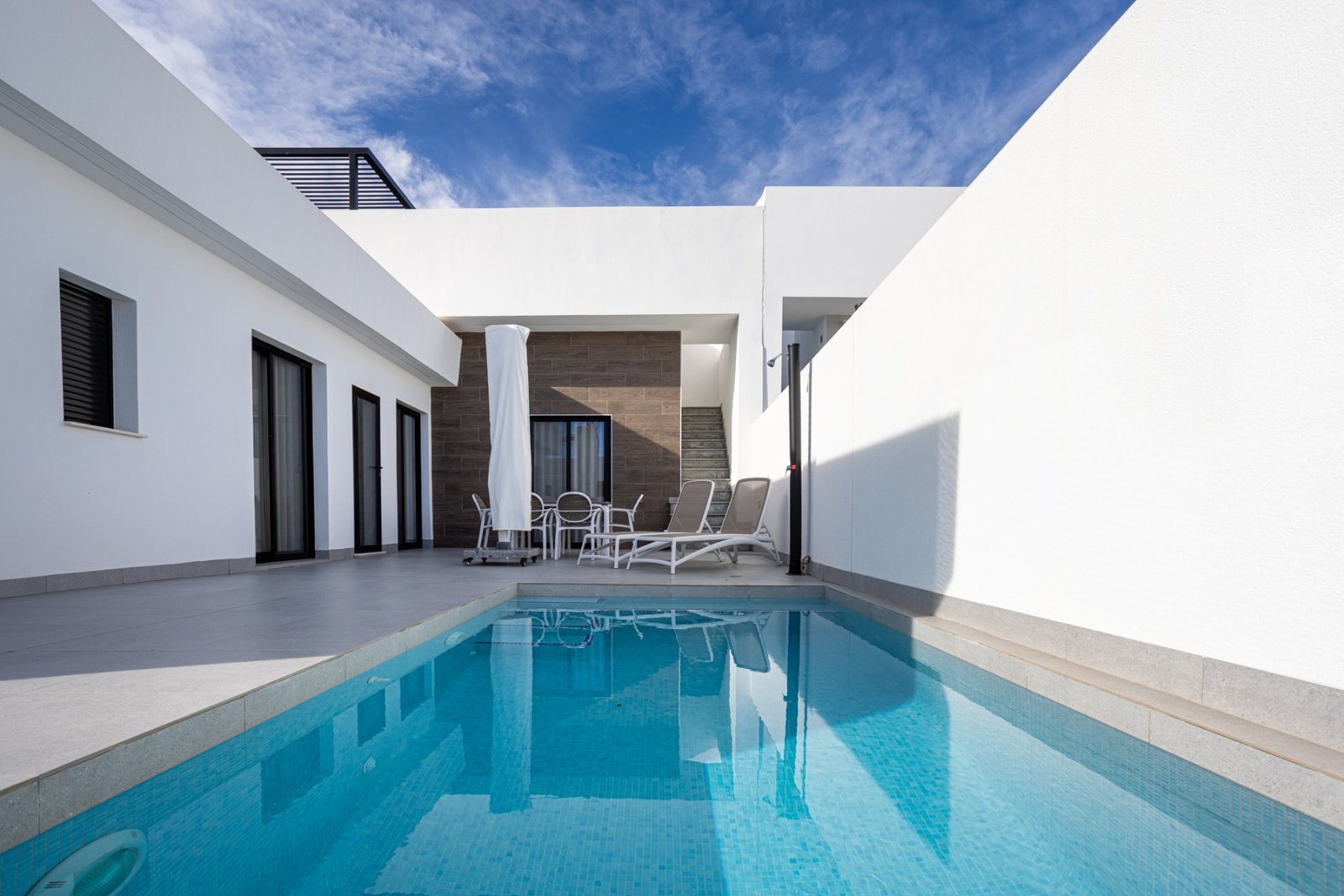 1243687_699d5b33d4b35