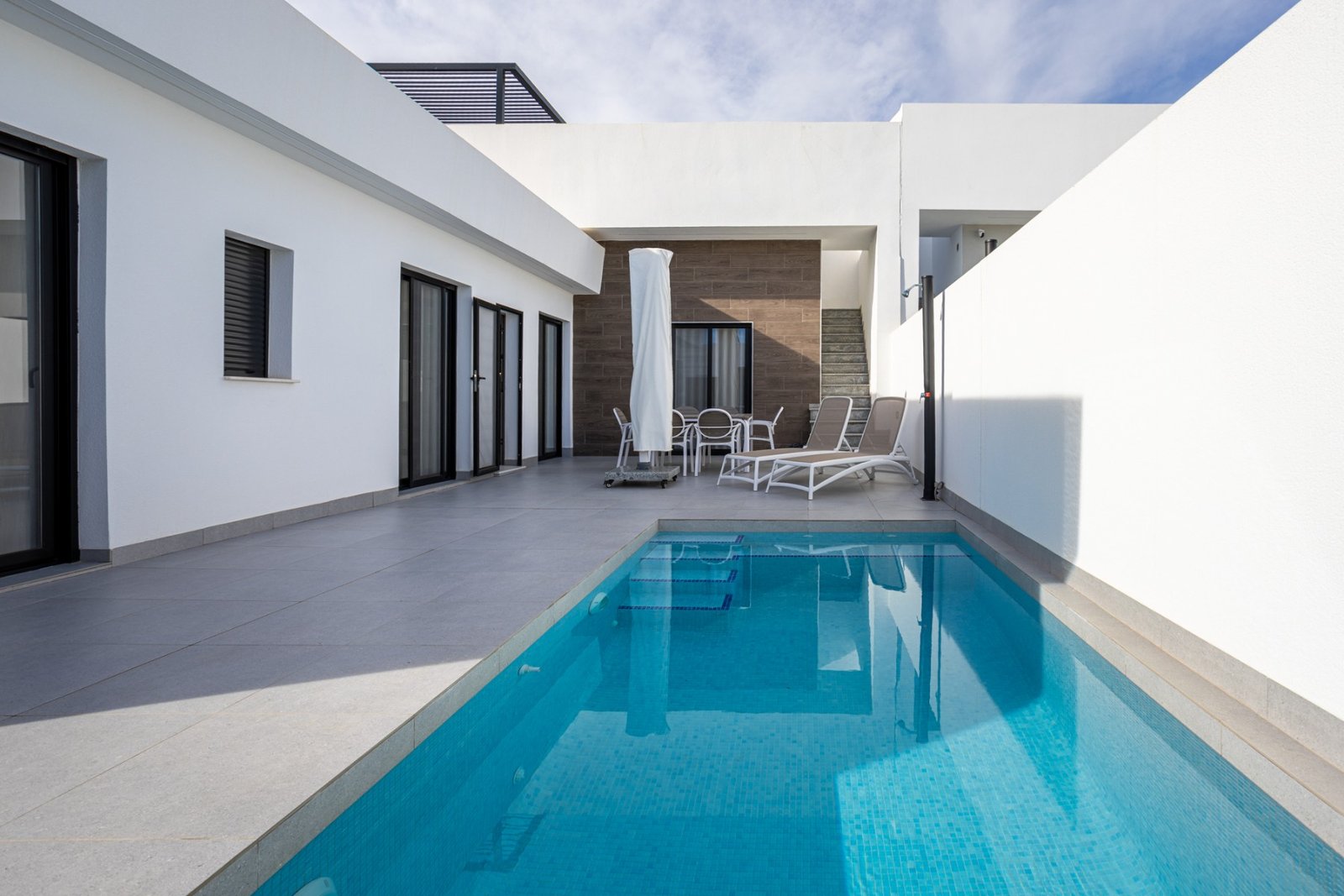 1243688_699d5b9ddf4af