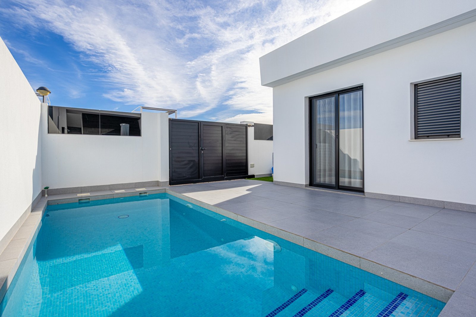 1243693_699d5b7f2c7ec