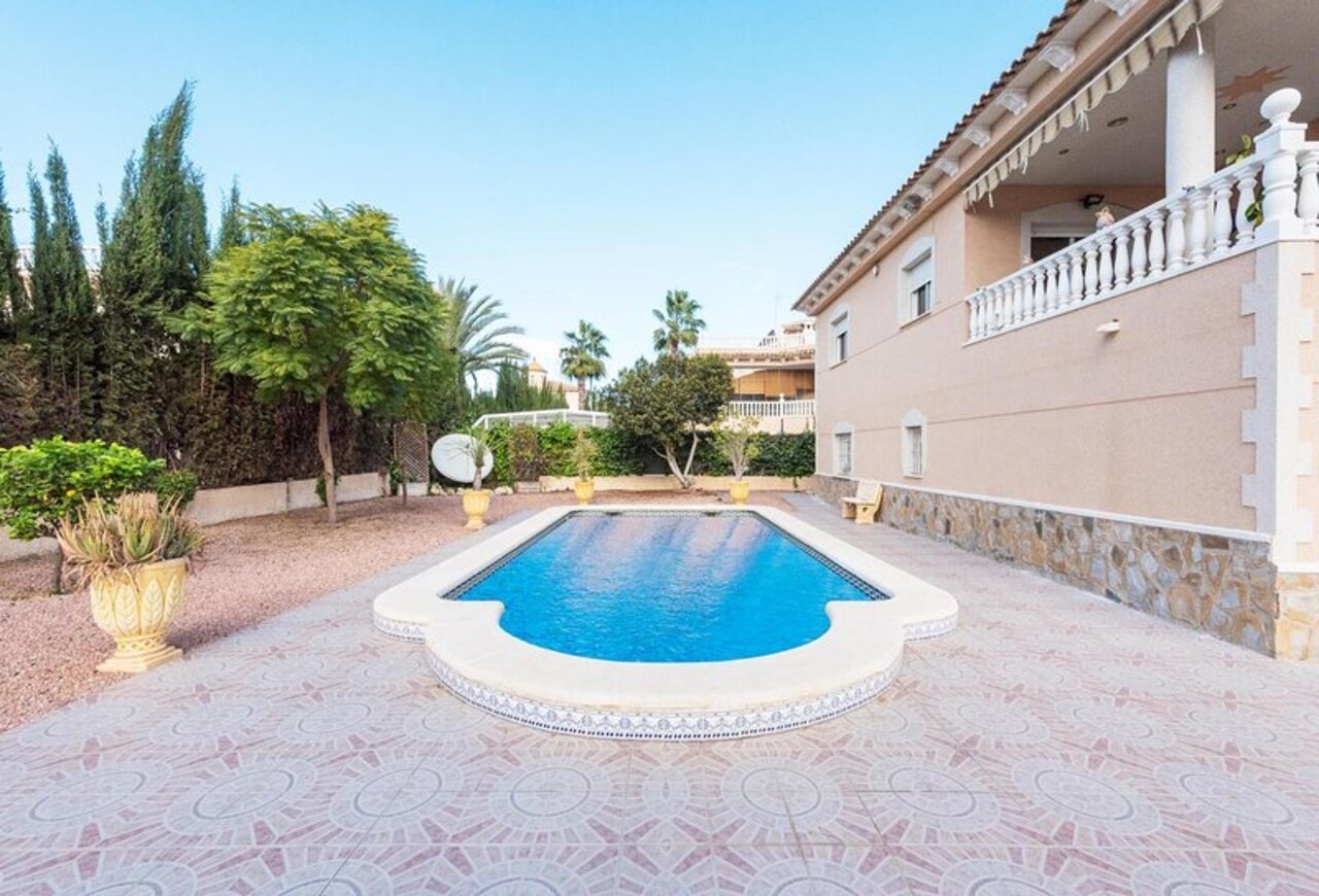 3661-villa-for-sale-in-la-murada-2062946-large