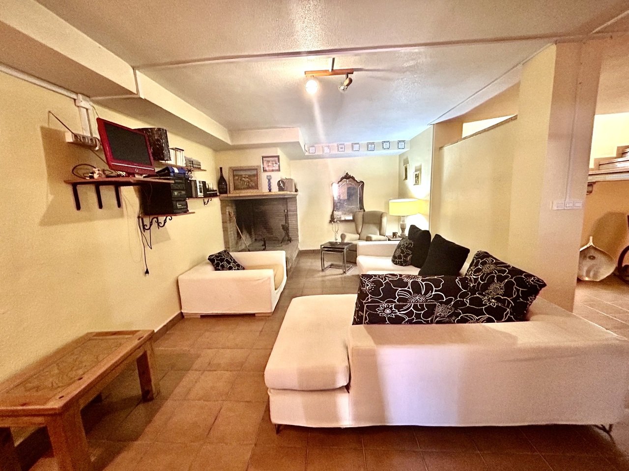 48e1a6fd70c5e8c3c4a3_xlarge