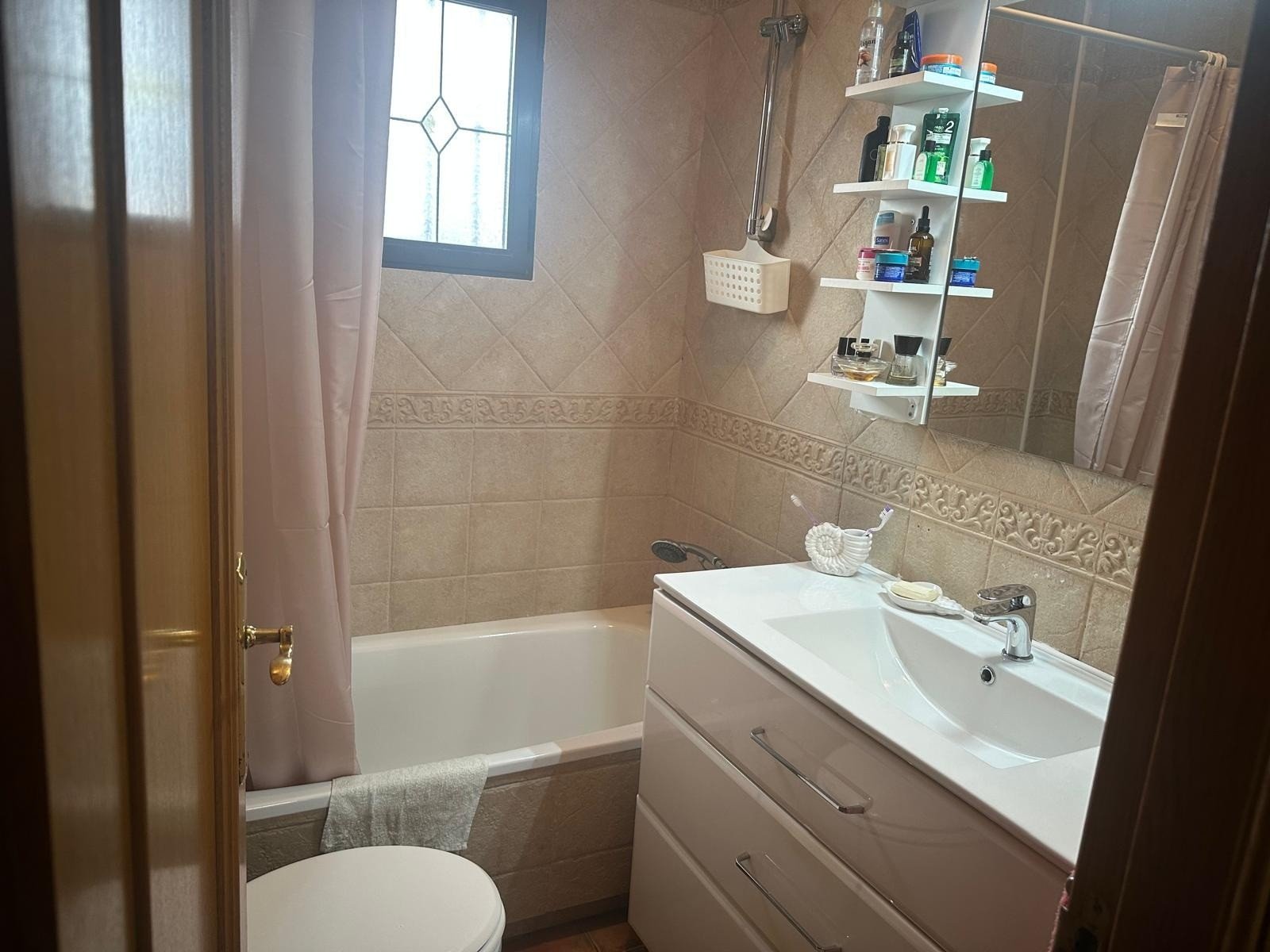 595871_694127cf54ae2