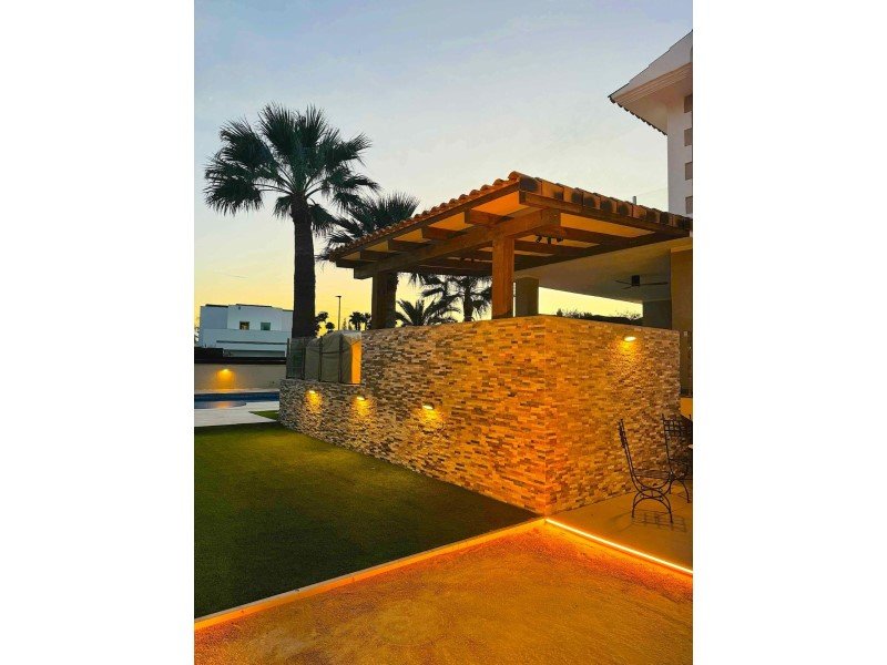 ID7802bf01-0000-0500-0000-0000185b1af4