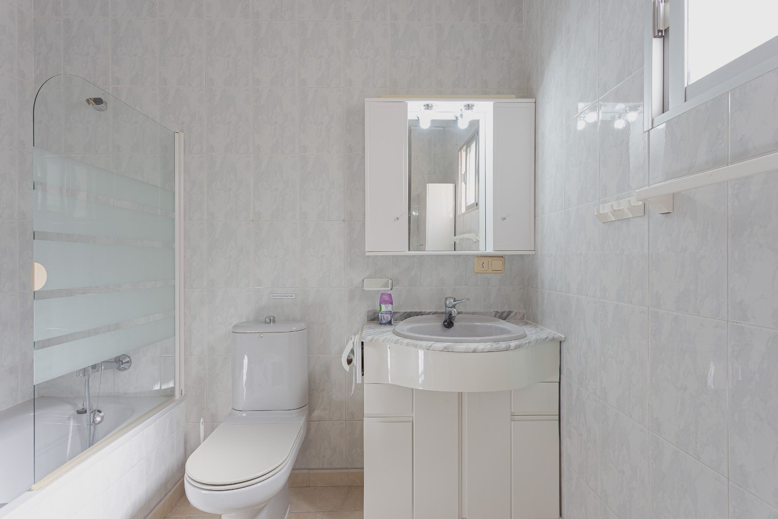 d69946947681516994694768191