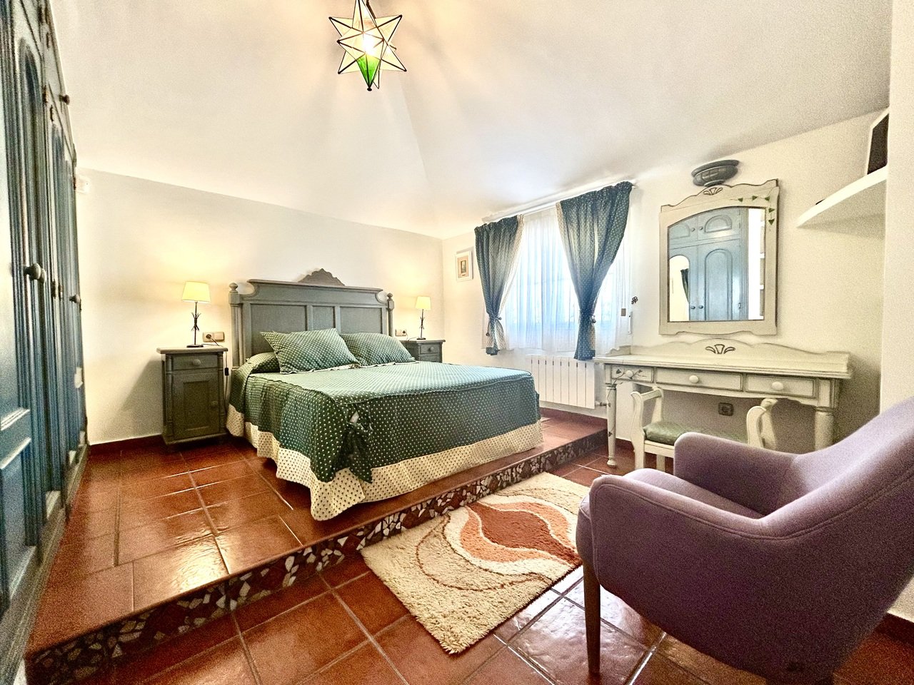 fee9b3047b769cdca97c_xlarge