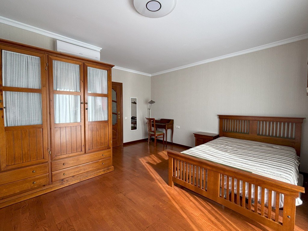 full_1464916_64811976