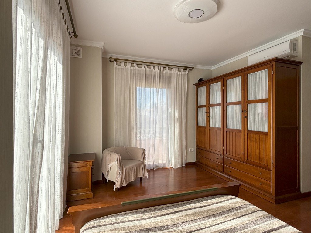 full_1464916_64811977