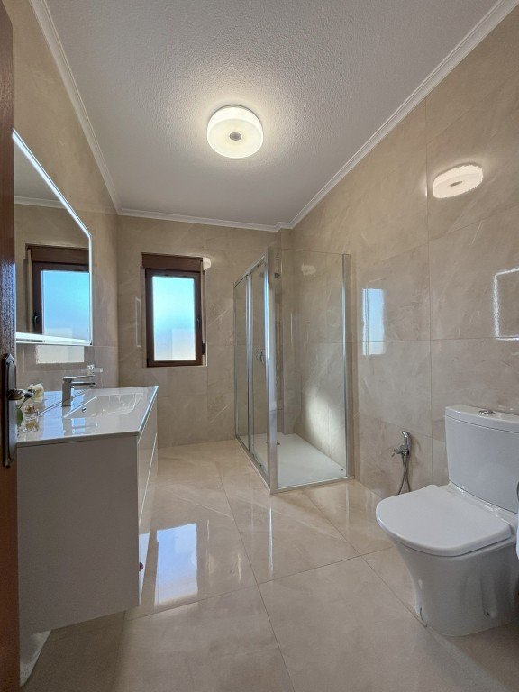 full_1464916_64811989