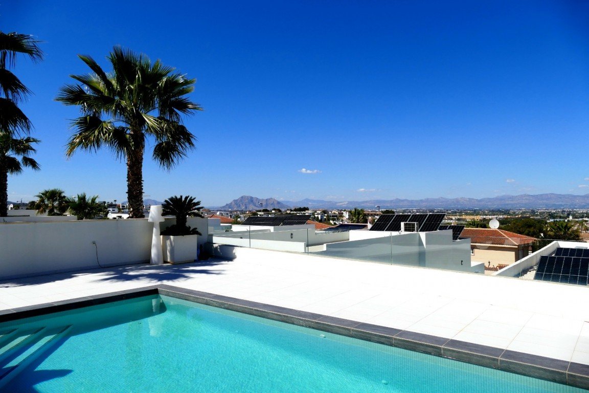 full_1528066_66319880