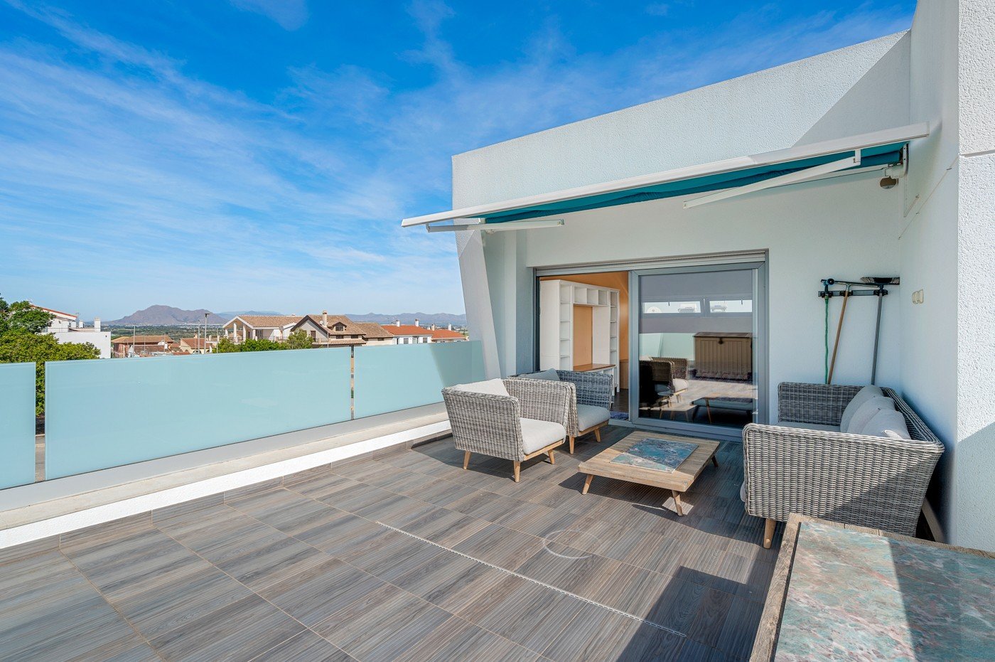 o_1j484uf5t18f3s29155vqpur4b30