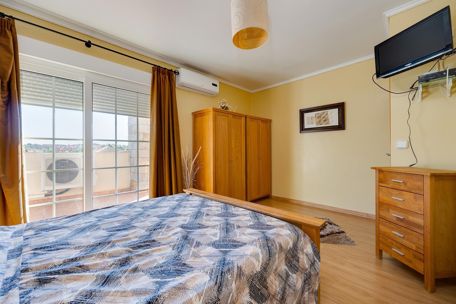 o_1j6fcnldnt8u8jurd51r3t1lfp3f