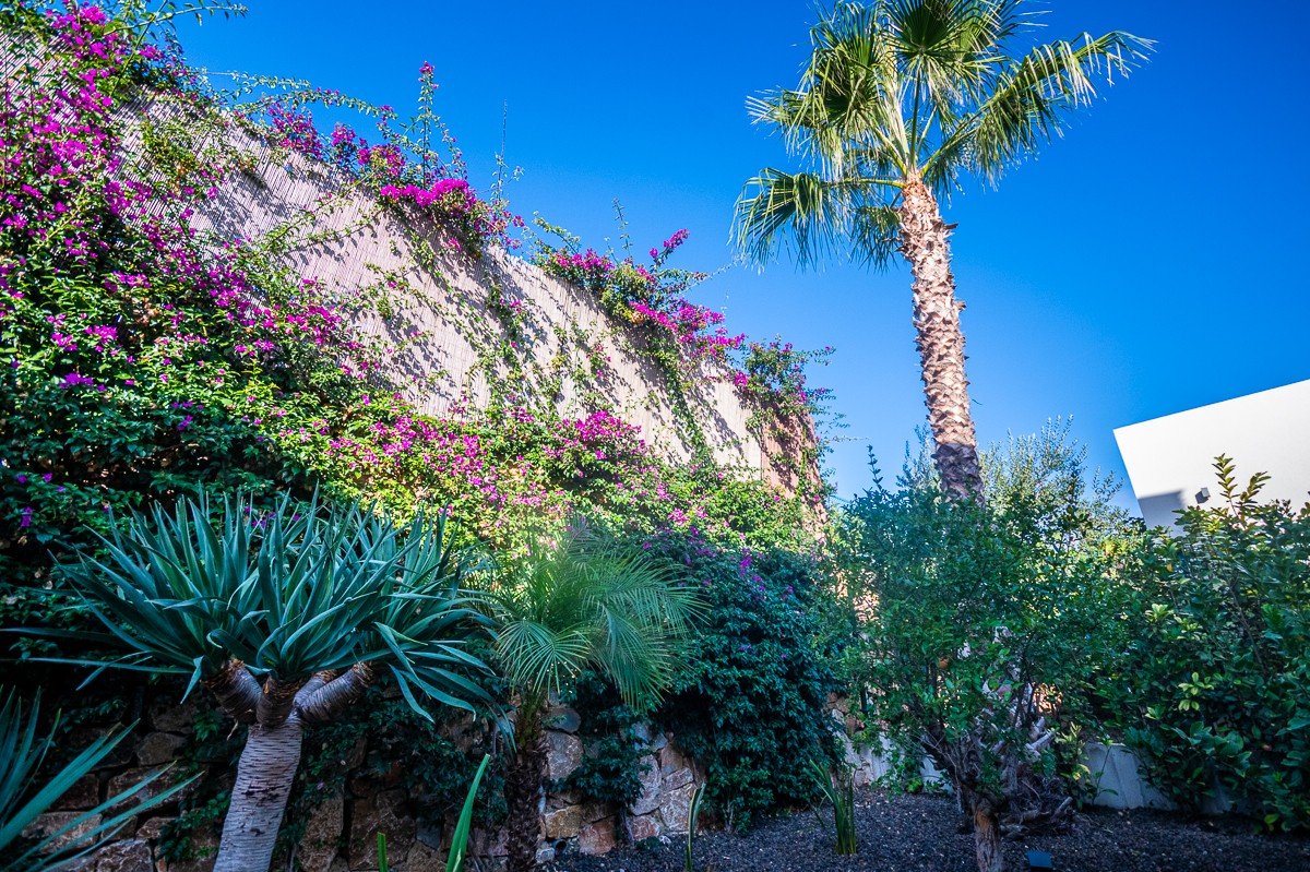 o_1j7egngd811hg13pr9781l901bah3f