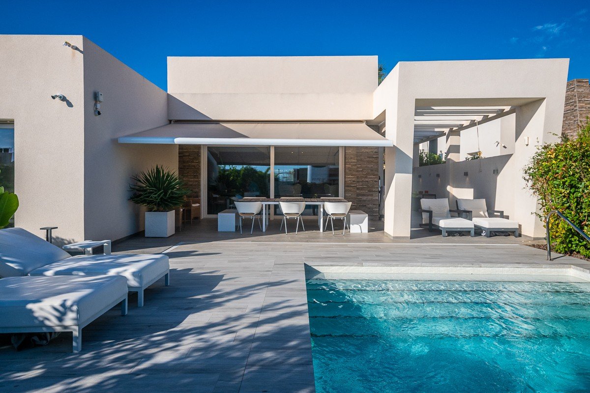 o_1j7egngd91i6h14oaclv1ei413654a