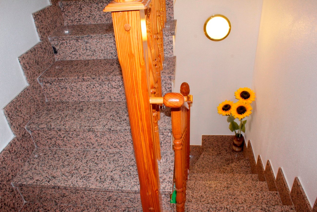 o_1jg2vrrg21qel1ahqh2h1fo1ad2i