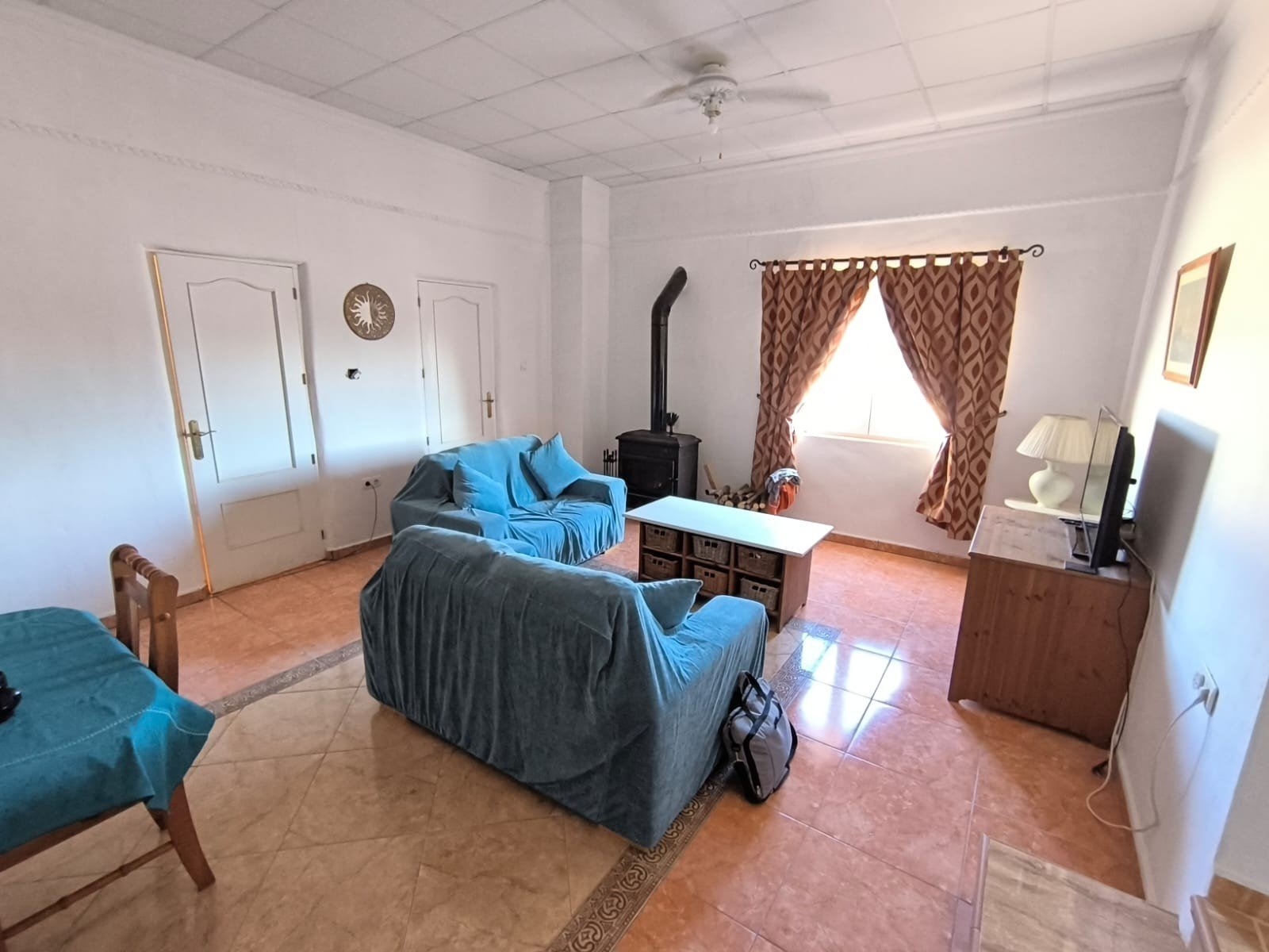 o_1jg80ct4e1je611ah15f2m0aqf040