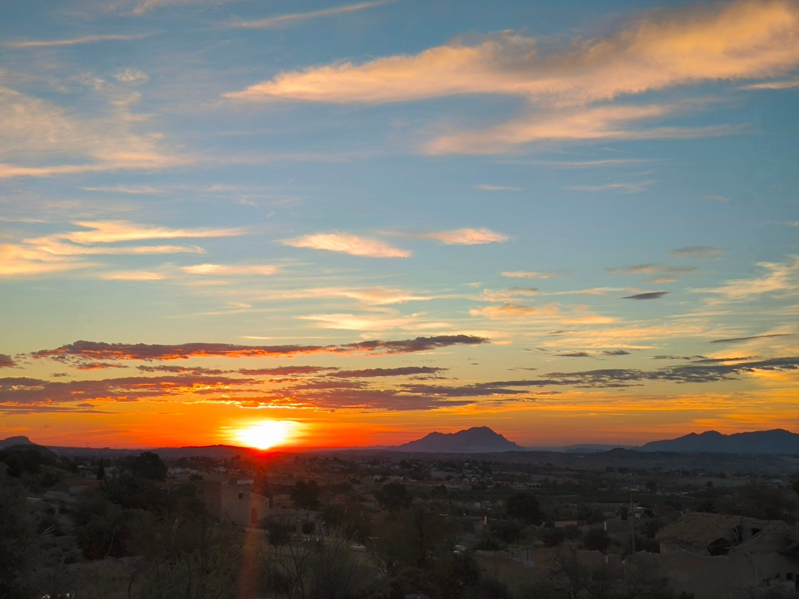 o_1jh92d10j15nt14c51bhu1jqb19f232