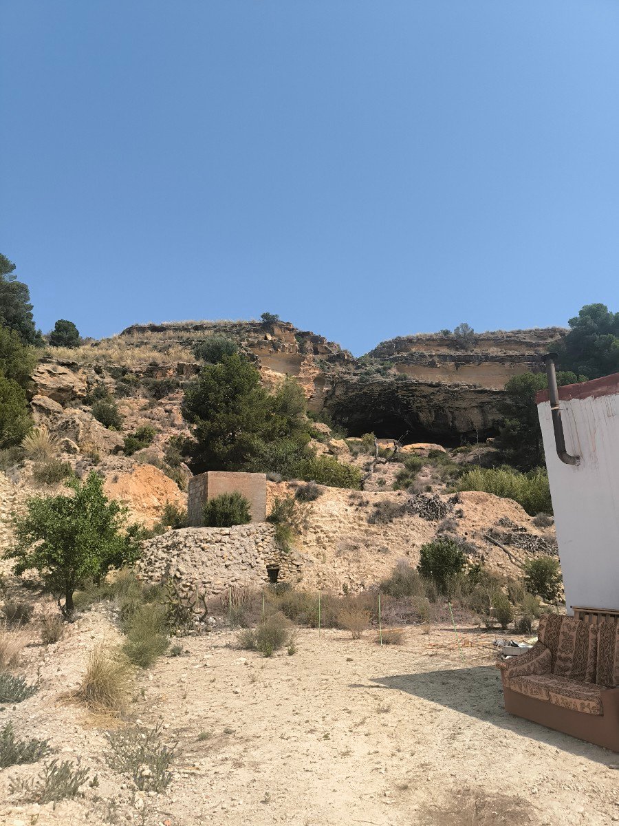 o_1jh92d10j16m4101m3guu9511nu2v