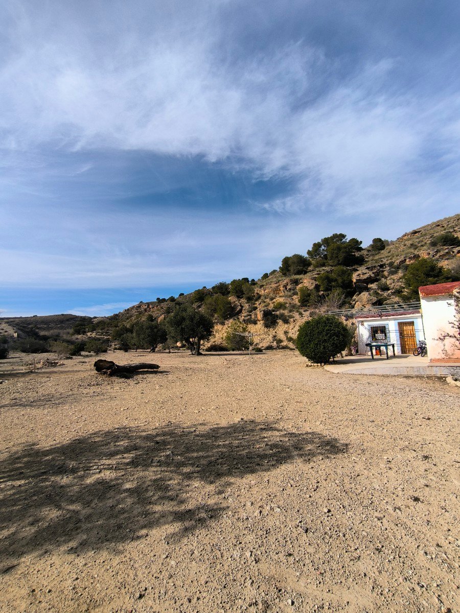 o_1jh92d10kbh36lk19jvpn6g4r3v