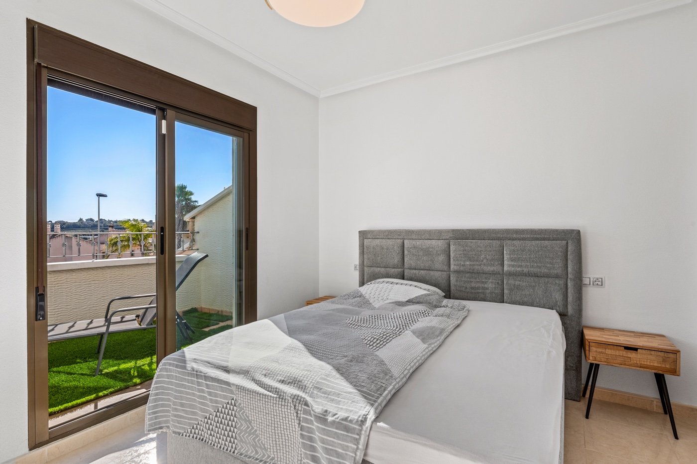 o_1ji52g4f4agkpvg1lfk1nadpn33c