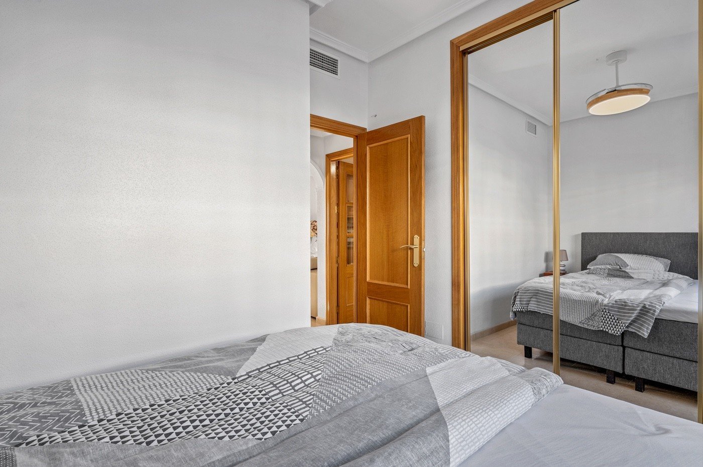 o_1ji7rs2qo13o212811m6s1bsmt1q39