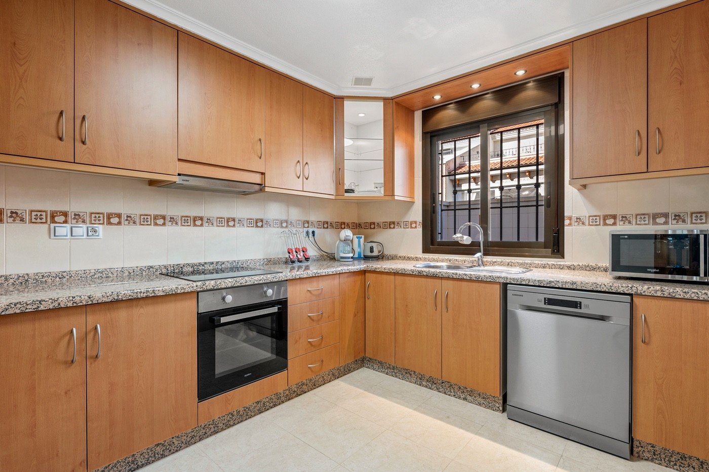 o_1ji7rs2qo1p4t3nkqap12fr17h43b